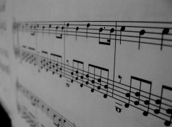 symphony-piano-4639669-2560-1896