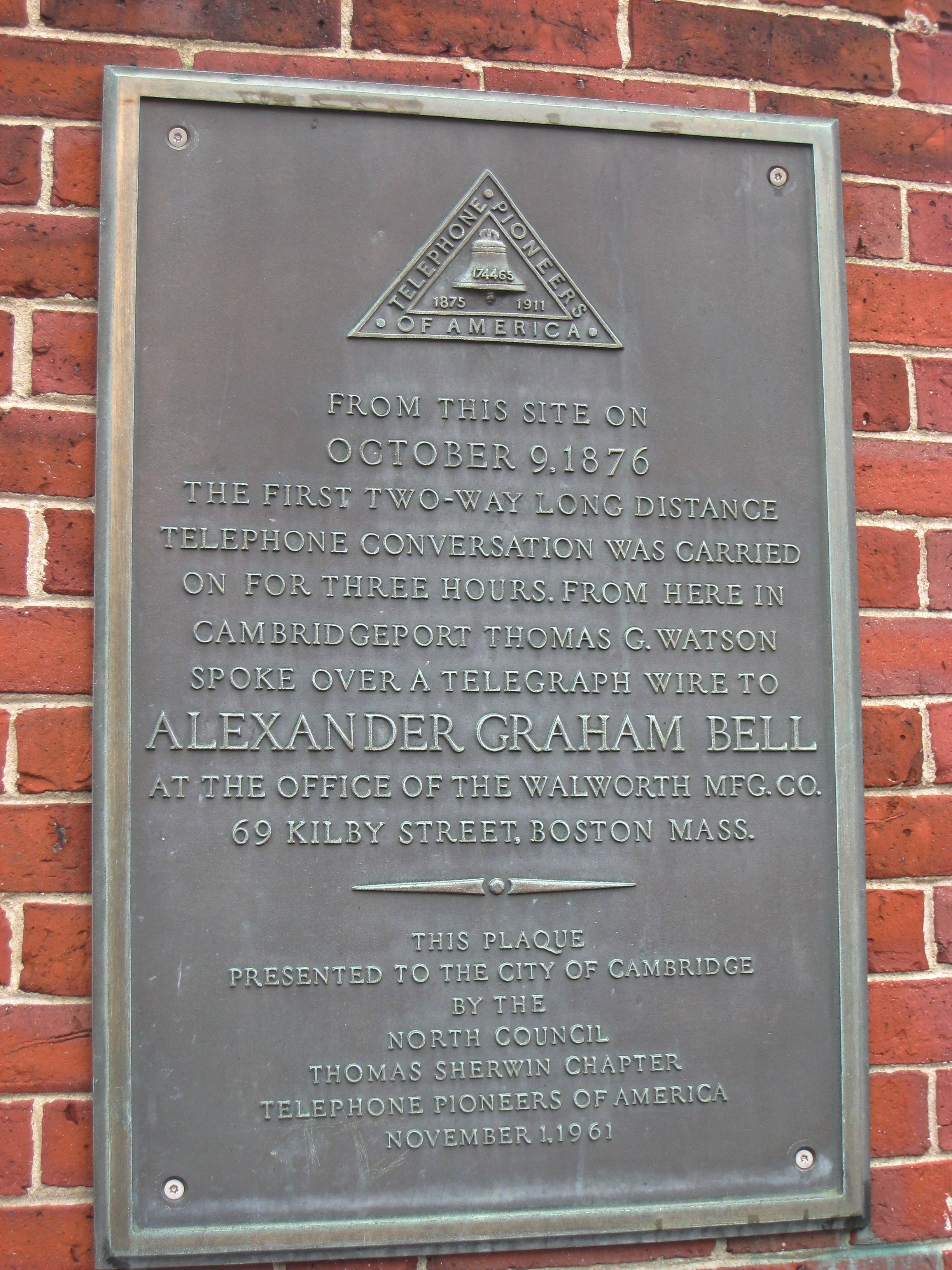 710_Main_Street,_Cambridge,_MA_-_telephony_plaque